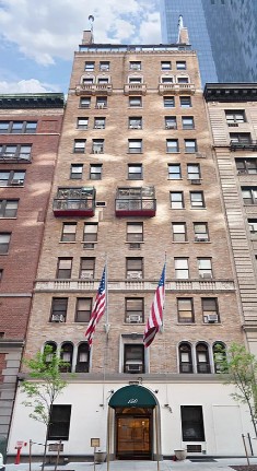 Amazing Studio on West 58th Street in Midtown