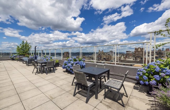 Amazing 2 bed on West End Avenue in upper west side