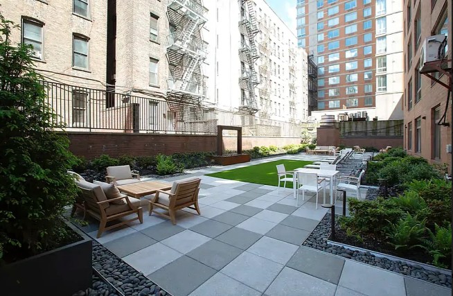 Amazing 1 bed on West 50th Street in Hell’s Kitchen