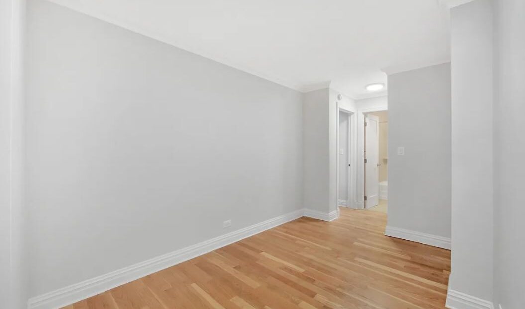 Amazing open layout on West 89th Street in Upper West Side