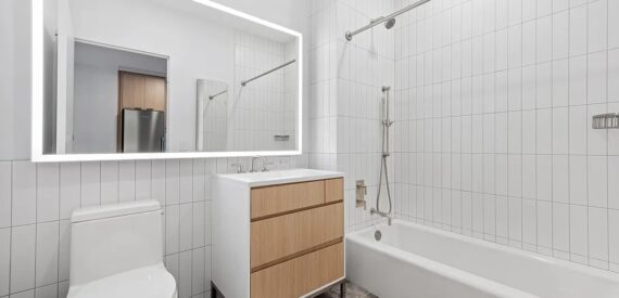 New Luxury Studio W/Terrace