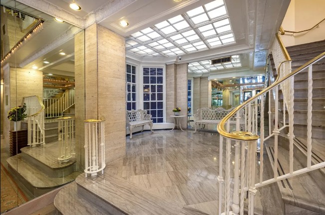 Amazing 1 bed on West 55th Street in Midtown
