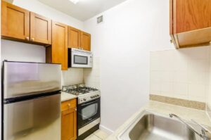 Amazing open layout on Manhattan Avenue in South Harlem