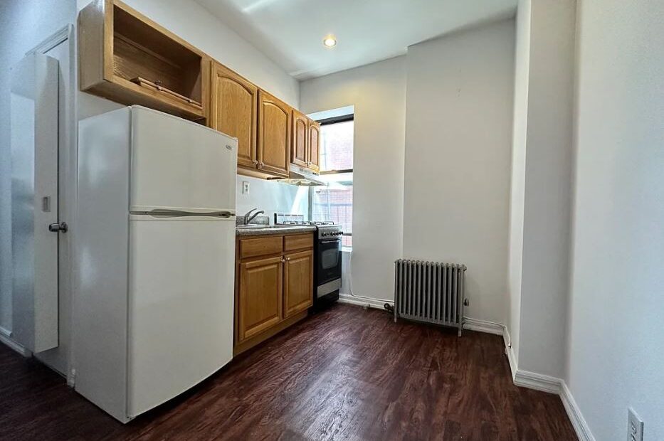 Amazing open layout on Kenmare Street in Nolita