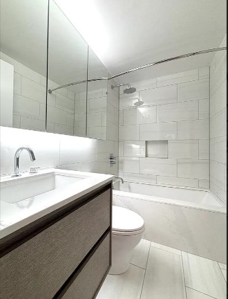 Amazing 1 bed on West 55th Street in Midtown