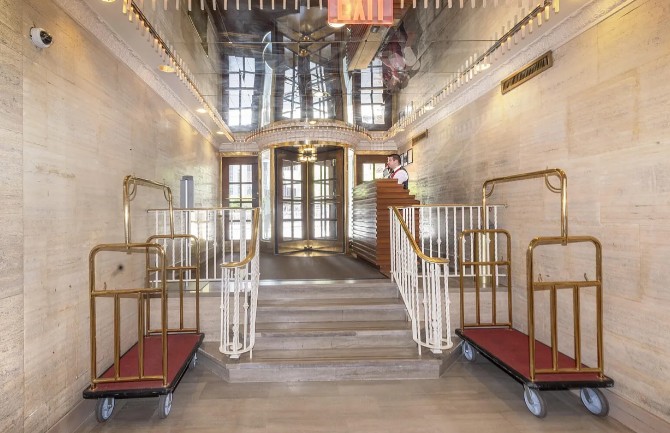 Amazing 1 bed on West 55th Street in Midtown