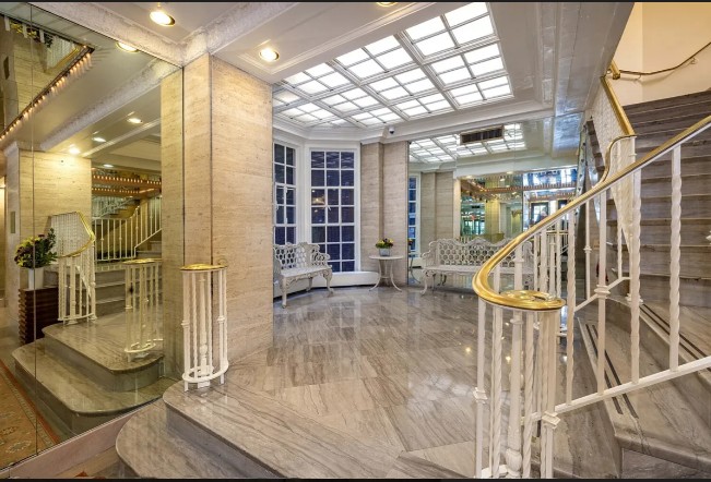 Amazing 1 bed on West 55th Street in Midtown