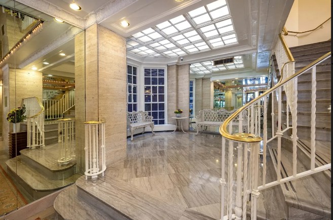 Amazing 1 bed on West 55th Street in Midtown