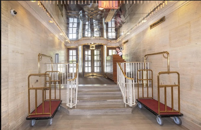Amazing 1 bed on West 55th Street in Midtown