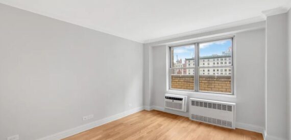 Amazing open layout on West 89th Street in Upper West Side
