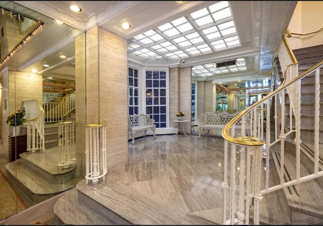Amazing 1 bed on West 55th Street in Midtown