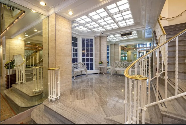 Amazing 1 bed on West 55th Street in Midtown