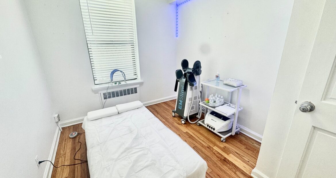 Bright Ground-Floor Retail/Office Space in Astoria Near Mount Sinai Hospital