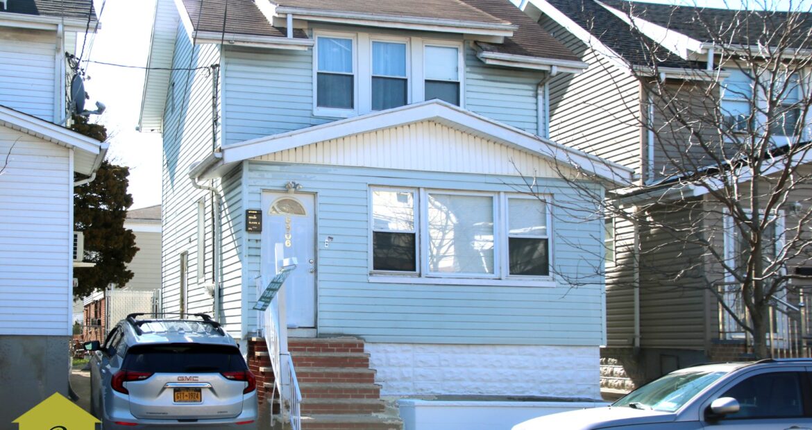 Brooklyn Canarsie Cheapest 2 family DETACHED Full Vacant! Asking $ 629,000.00
