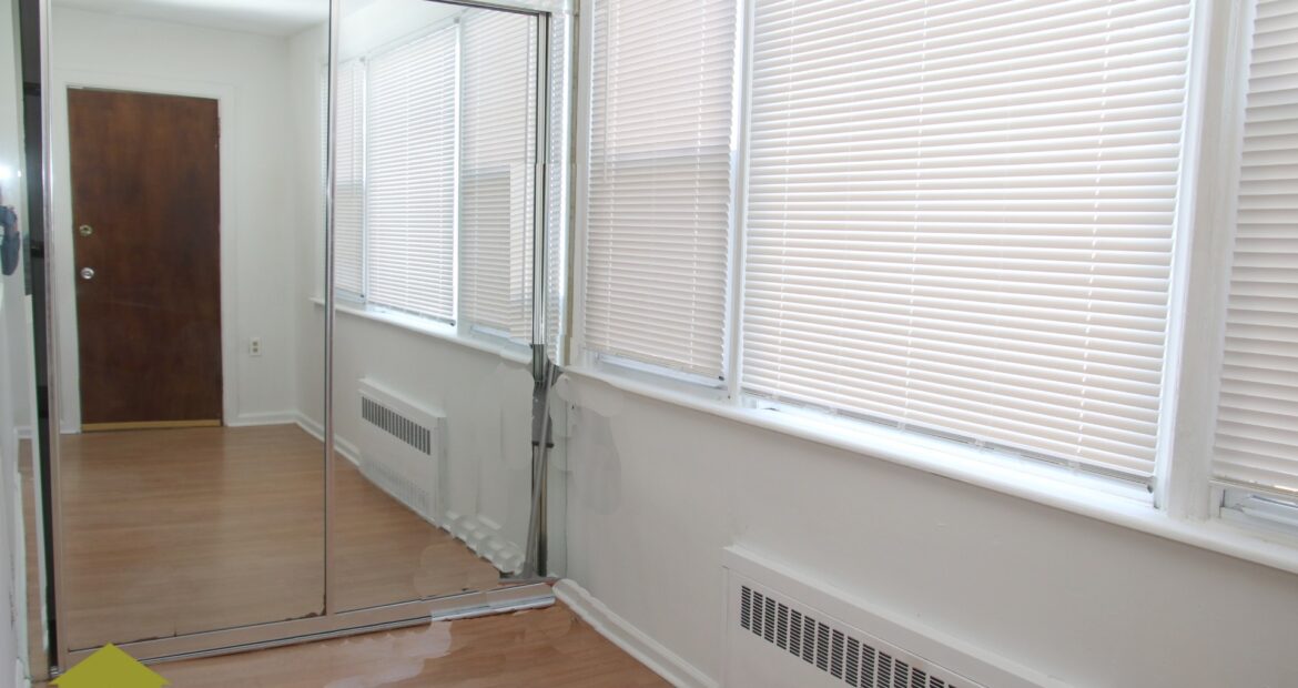 Brooklyn Canarsie Cheapest 2 family DETACHED Full Vacant! Asking $ 629,000.00