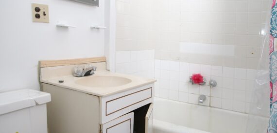 Brooklyn Canarsie Cheapest 2 family DETACHED Full Vacant! Asking $ 629,000.00