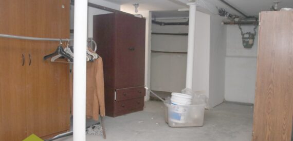 Brooklyn Canarsie Cheapest 2 family DETACHED Full Vacant! Asking $ 629,000.00