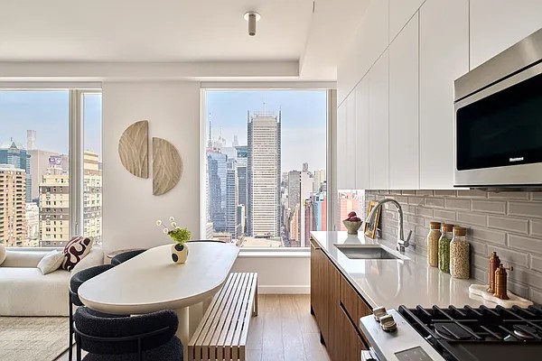 Hudson Yards New High Floor 2 Bedroom
