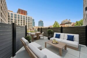 New Luxury Studio W/Terrace