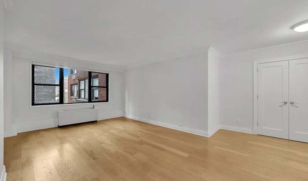 Amazing open layout on East 33rd Street in Kips Bay