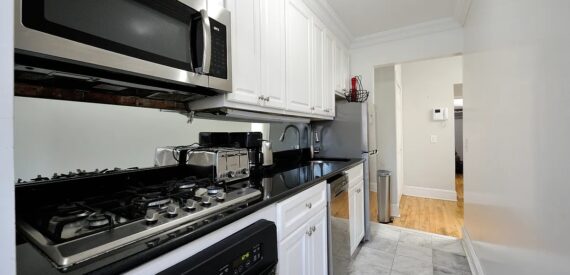 Fully Furnished 3BR Summer Rental w/ Rooftop & Washer/Dryer in Hell’s Kitchen Available May 15, 2026