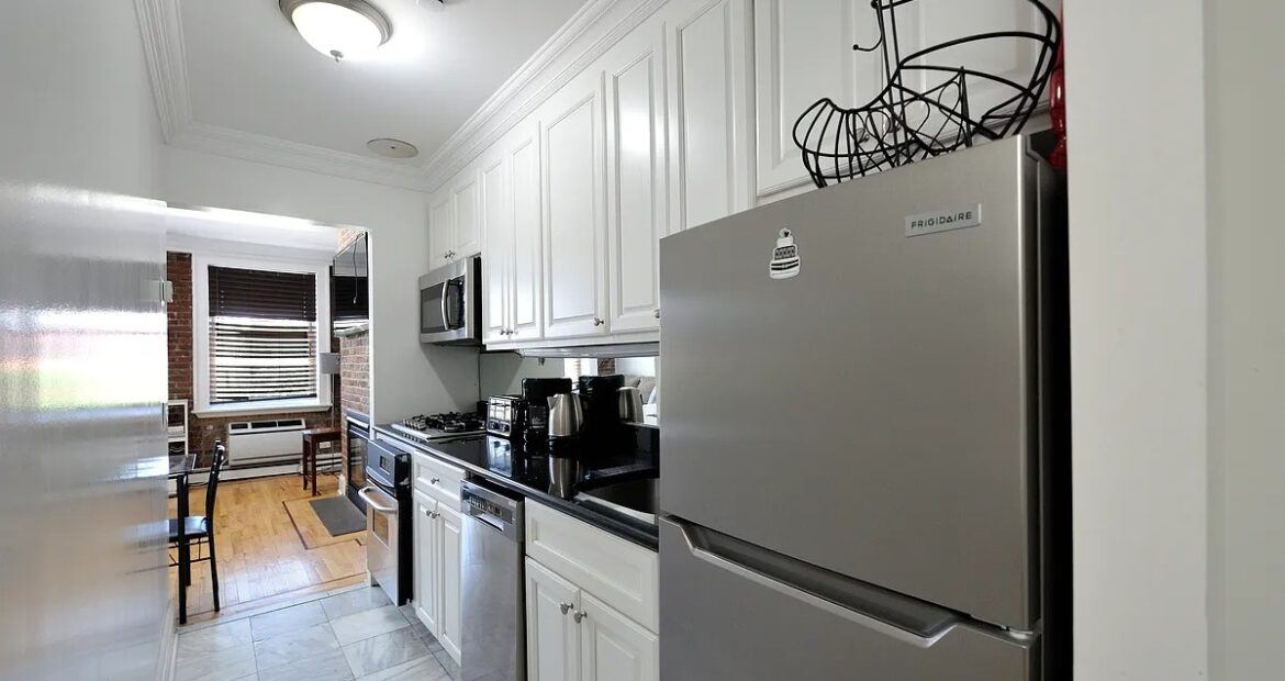 Fully Furnished 3BR Summer Rental w/ Rooftop & Washer/Dryer in Hell’s Kitchen Available May 15, 2026