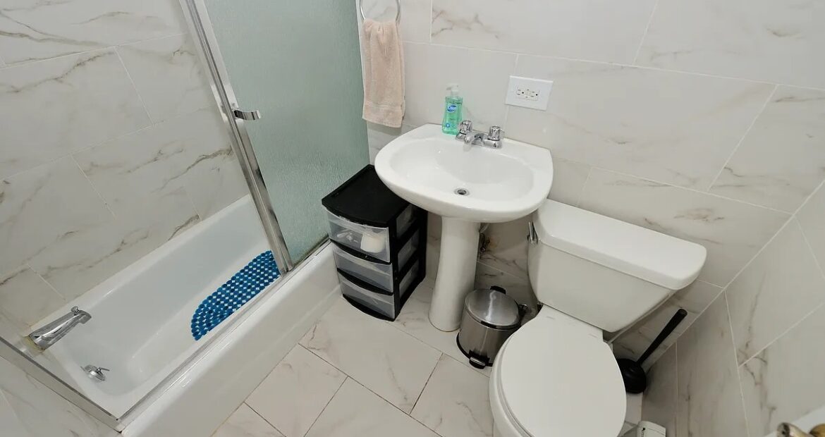 Fully Furnished 3BR Summer Rental w/ Rooftop & Washer/Dryer in Hell’s Kitchen Available May 15, 2026