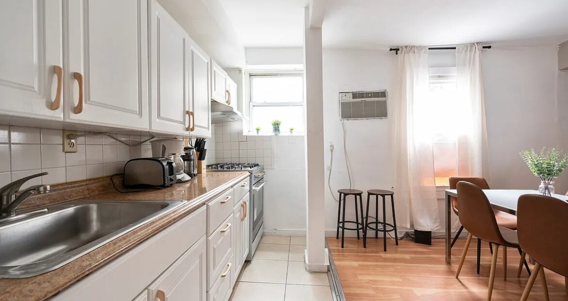 Furnished 3BR Summer Rental in Chelsea – Spacious, Modern, Prime Chelsea location Summer available