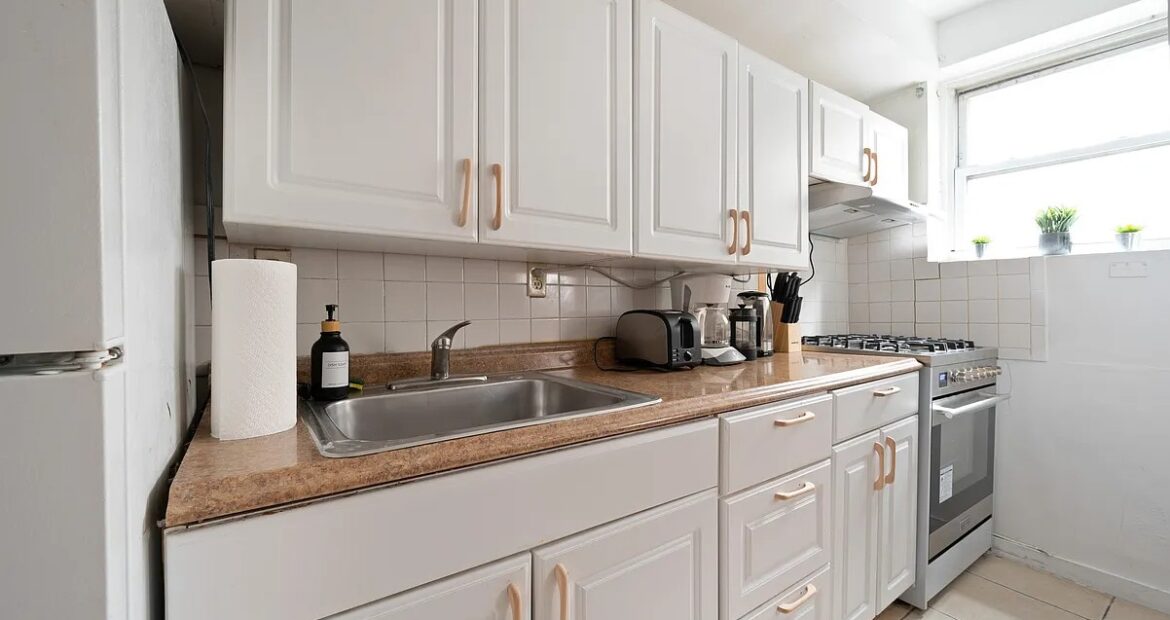 Furnished 3BR Summer Rental in Chelsea – Spacious, Modern, Prime Chelsea location Summer available