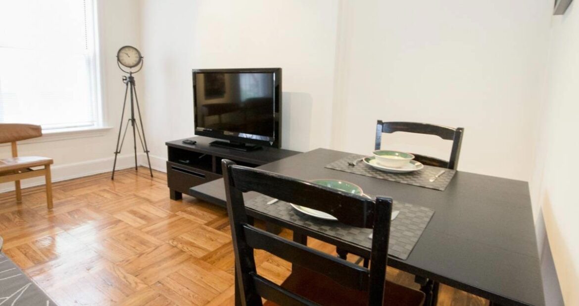 Fully Furnished 1BR Apt in UES Brownstone – Steps to Subway & Hospitals, Pets OK Available 5/1/26
