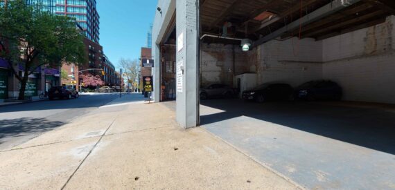 139 Charles St & 685 Washington St