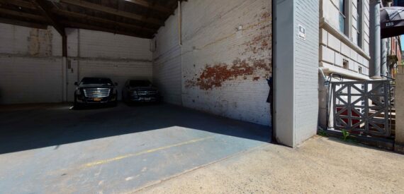 139 Charles St & 685 Washington St