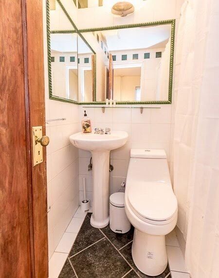 Fully Furnished 1BR Apt in UES Brownstone – Steps to Subway & Hospitals, Pets OK Available 5/1/26