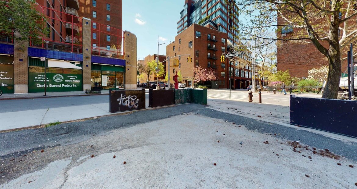 139 Charles St & 685 Washington St