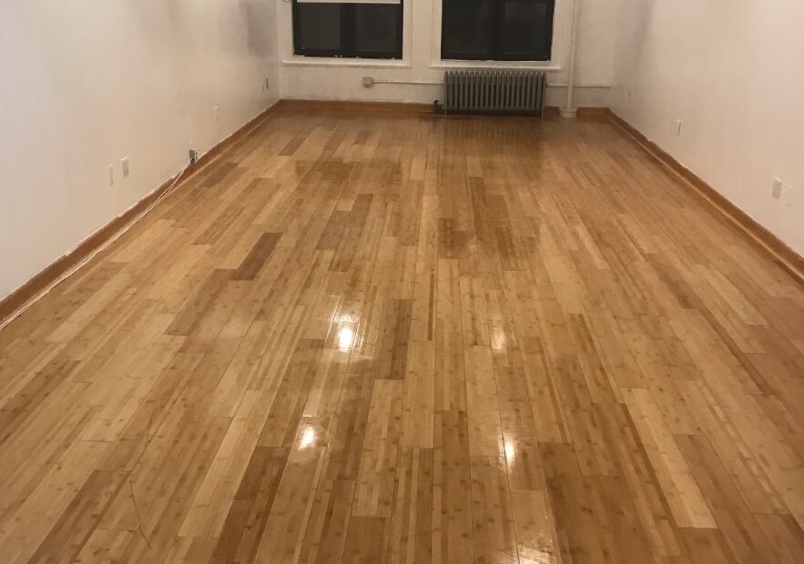 Modern Office/Showroom in Prime Garment District – No Broker Fee, 24/7 Access!
