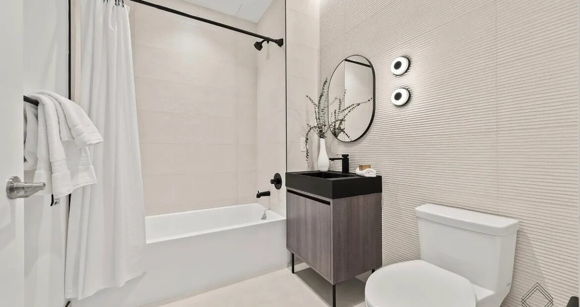 NO FEE Luxury 1BR w/ Balcony, Gym, Rooftop & Coworking – Prime Flatbush
