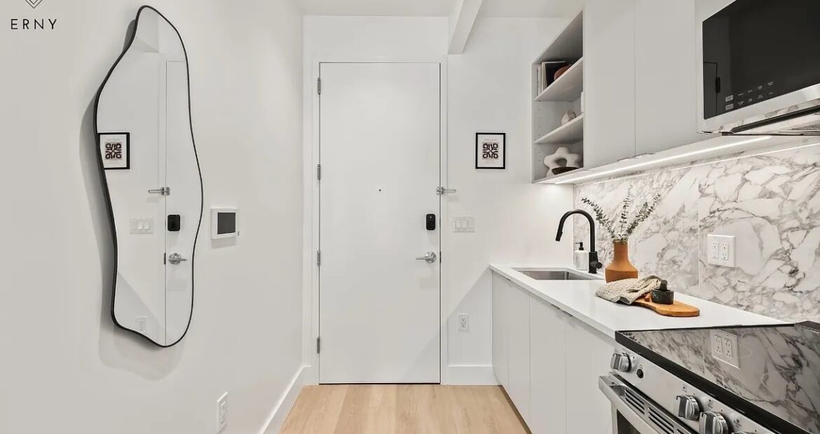 NO FEE Luxury 1BR w/ Balcony, Gym, Rooftop & Coworking – Prime Flatbush