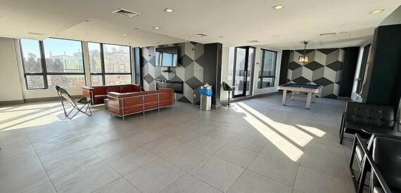 X-Large 2BR in Prime Crown Heights – Modern, Sunlit, Pet-Friendly, No Fee!
