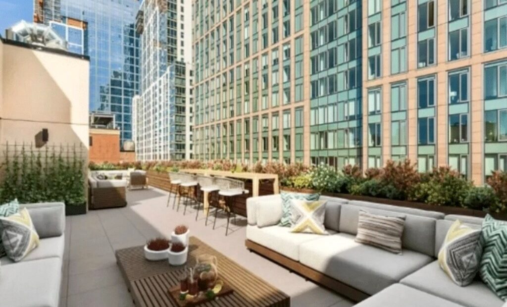Luxury Highline One Bedroom Available