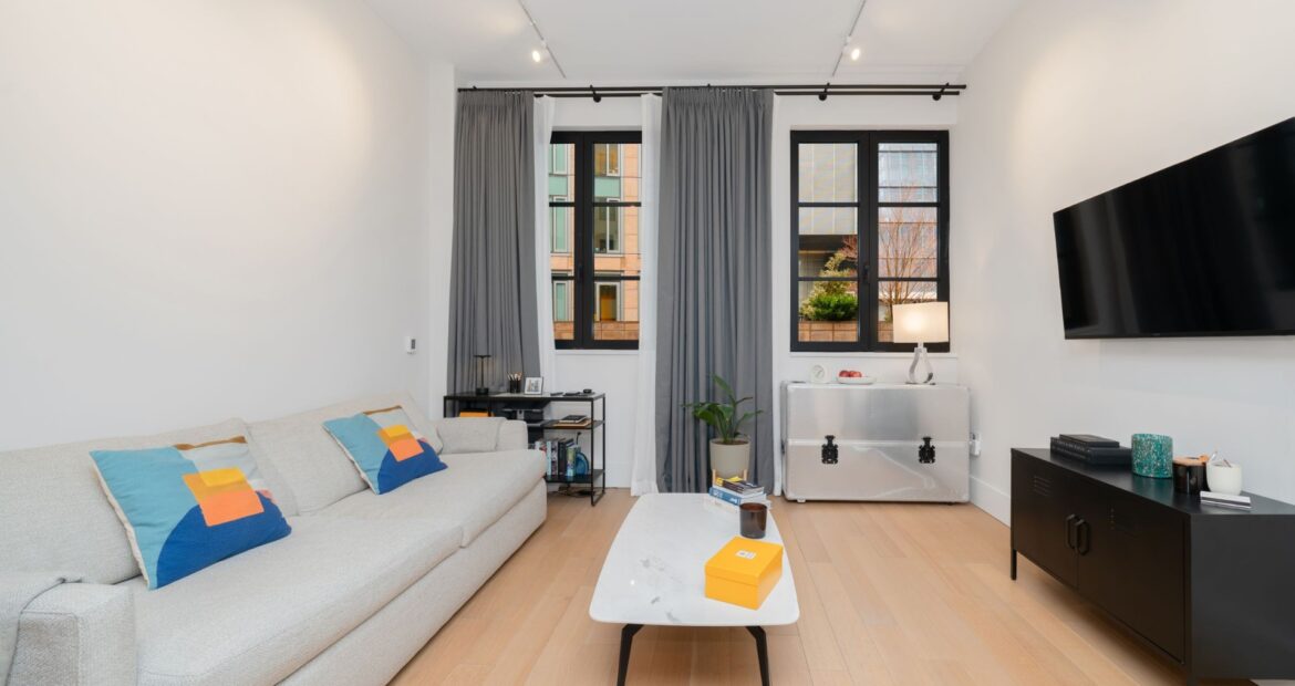 Luxury Highline One Bedroom Available